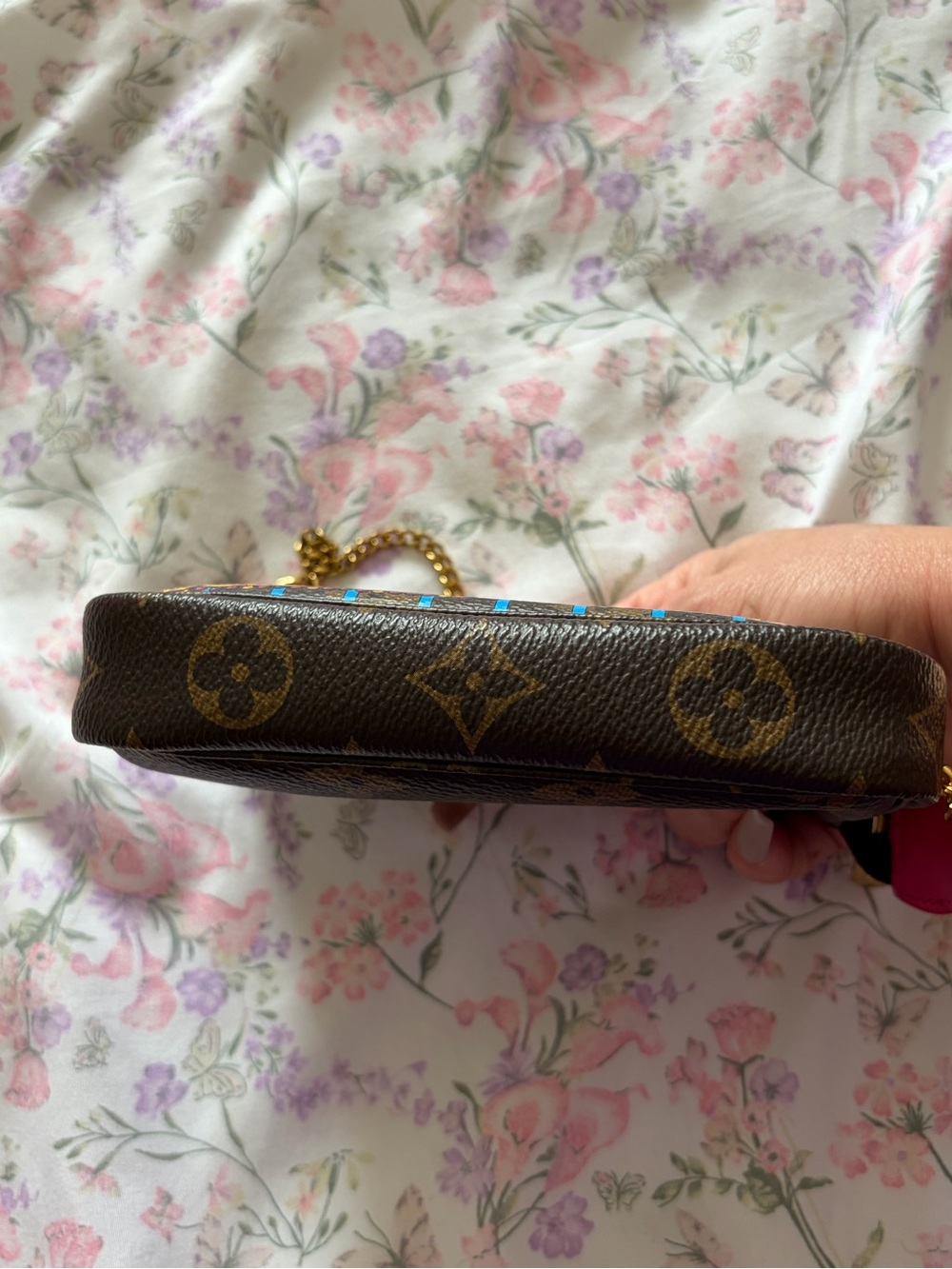 Louis Vuitton mini Pochette - Picture 6 of 6
